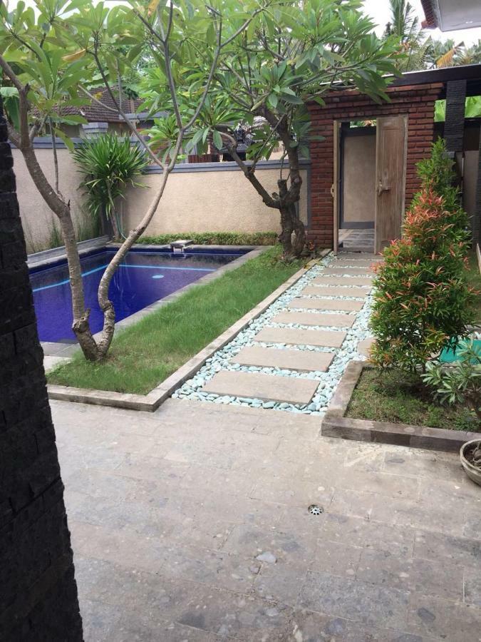 Villa Twin Lovina Exterior foto