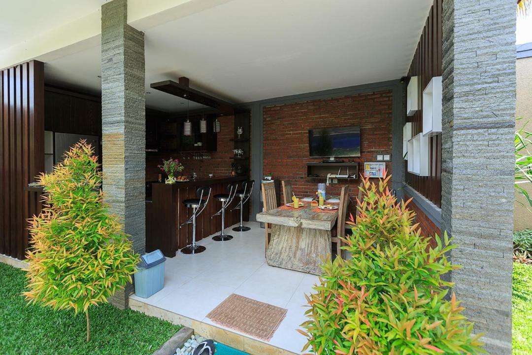 Villa Twin Lovina Exterior foto