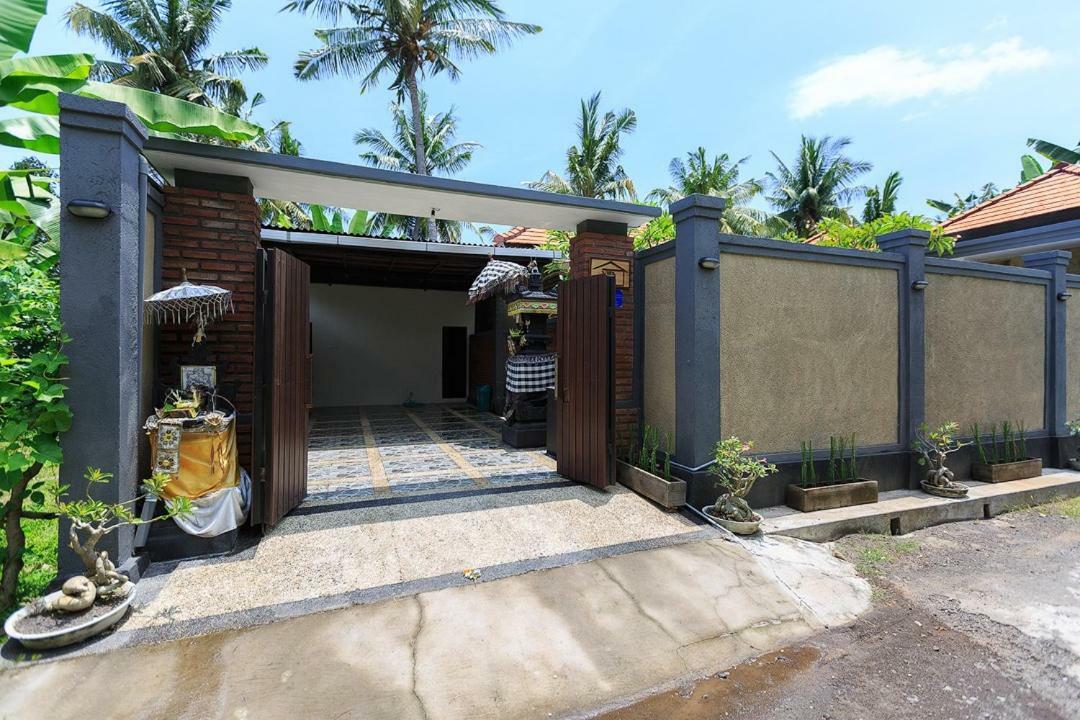 Villa Twin Lovina Exterior foto